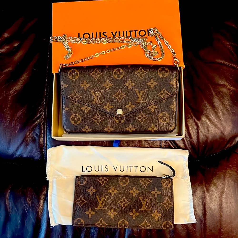 NWOT Louis Vuitton Small Purse w/ removable change & card wallet gold accents